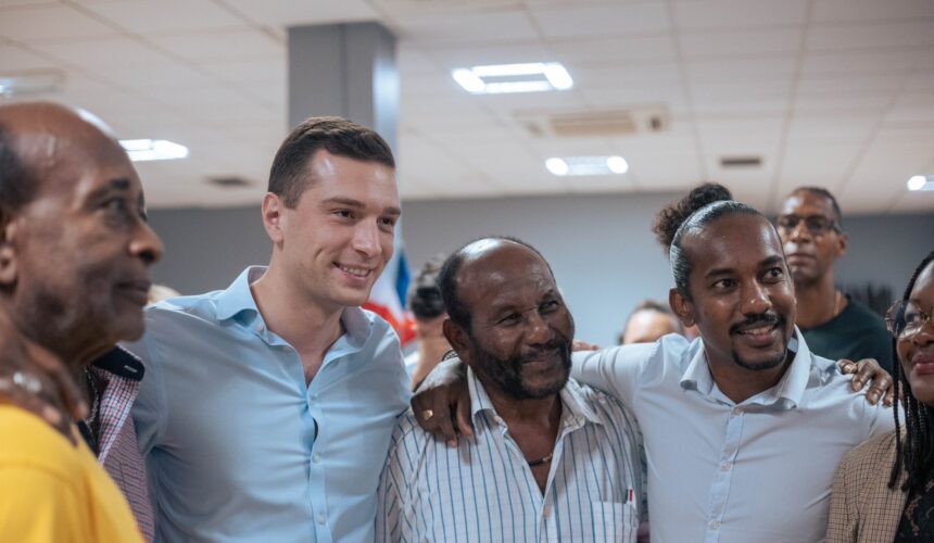 Déplacement de Jordan Bardella en Guadeloupe le 7 décembre 2023. A droite, Rody Tolassy délégué local du Rassemblement national. Photo : compte X JB