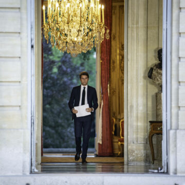 Paris, le 7 juillet. Le Premier Ministre, Gabriel Attal, annonce la démission de son gouvernement suite aux résultats des votes du deuxième tour des élections législatives au cours desquelles la majorité présidentielle est arrivée en deuxième position. Photo : Gabrielle Cezard / Sipa