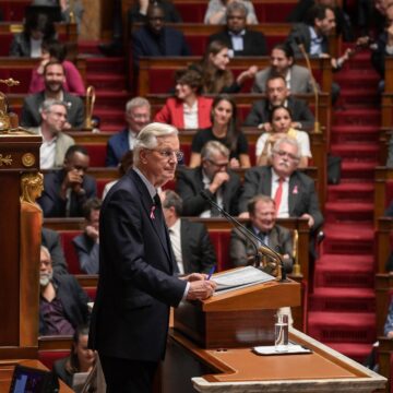 Le Premier ministre Michel Barnier prononce, ce mardi 1er octobre 2024, sa déclaration de politique générale, devant les députés à l’Assemblée nationale, à Paris. Photo : Isa Harsin/Sipa