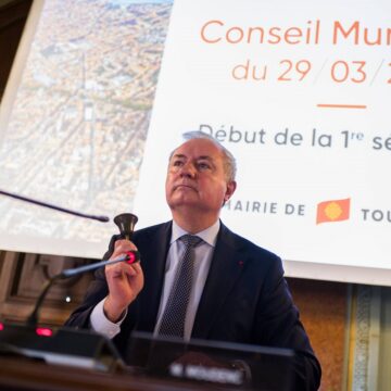 Jean-Luc Moudenc, maire de Toulouse, anciennement Les Républicains, LR, lors d'un conseil municipal de Toulouse. 29 mars 2024, Toulouse, France. Photo : Fred Scheiber / Sipa