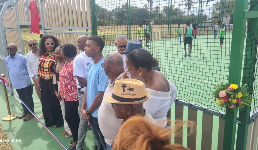 Samedi 22 février la commune de Grand-Bourg inaugure un terrain multisports, baptisé « City stade des Basses - Claude Céprika ». Photo : FB Maryse Etzol