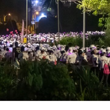 Une marée rose de plus de 10 000 personnes marche unie contre le cancer du sein samedi 4 octobre 2025 à Jarry à l’occasion de la 4e édition des Foulées du ruban rose. Photo : lesfouleesdurubanrose