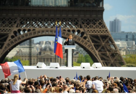 Nicolas Sarkozy le 1 mai 2012, président sortant et candidat à l'élection présidentielle de 2012, prononce un discours de campagne sur la place du Trocadéro à Paris. Photo : Witt / Sipa